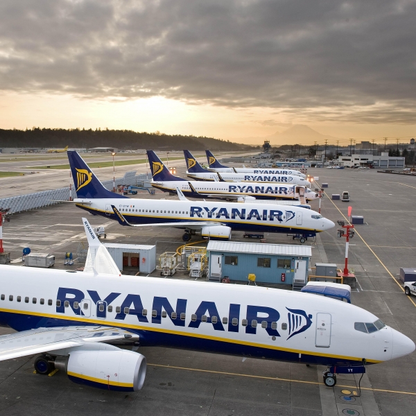 RYANAIR ANNUNCIA 2 NUOVE ROTTE DA CAGLIARI A LONDRA LUTON E A PARMA